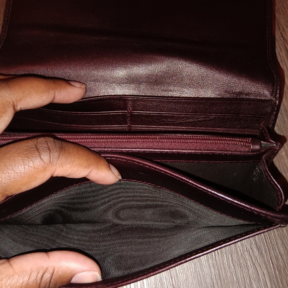 Gucci Authentic Brown Lovely Heart Monogram Bi-Fold Continental Guccisima Wallet - Picture 6 of 12